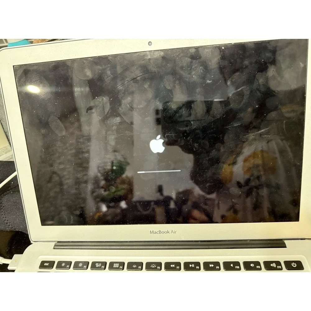 Apple MacBook Air  Model A1466 EMC‎ 2632  2013 Space Gray